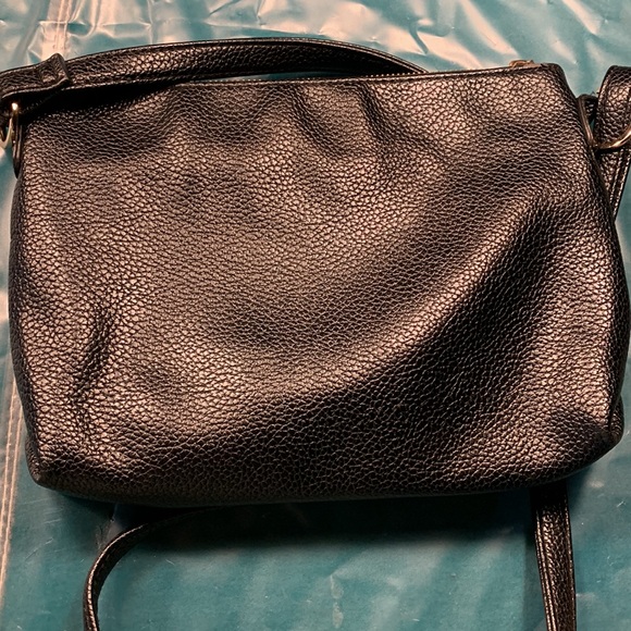 Black Textured Vegan Leather Slim Crossbody Bag - Picture 12 of 12